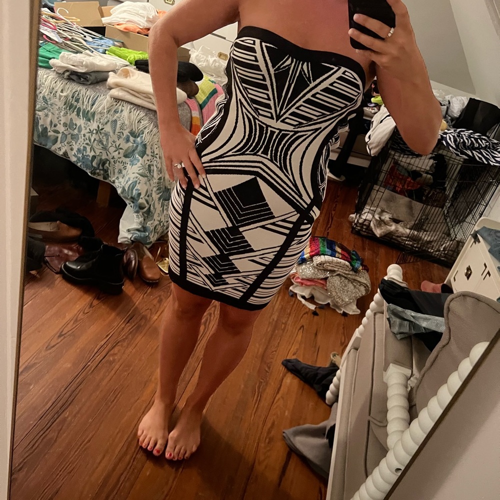 Black & White Strapless Sweetheart Dress - Large